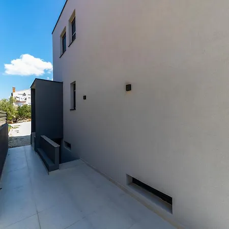 Luxury House Near The Uskok Beach * زادار